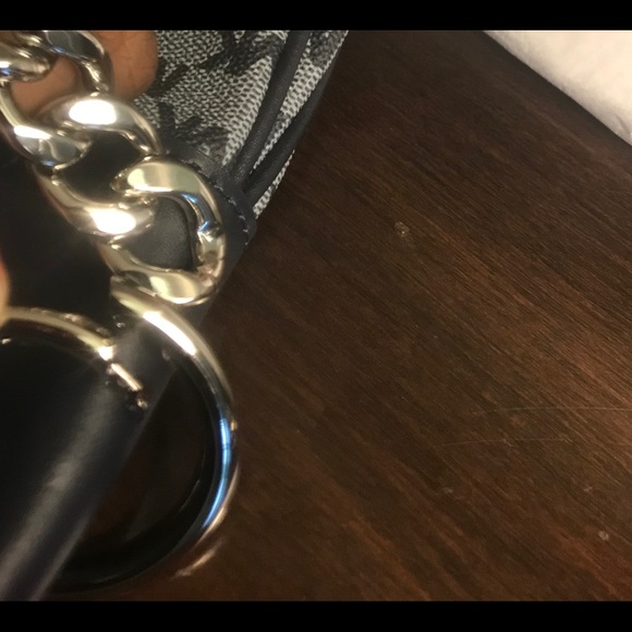 MIchael Kors purse - Picture 7 of 12